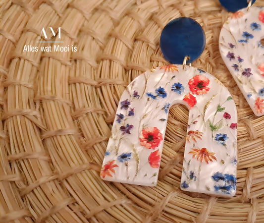 Acrylic Floral Earrings (Navy)