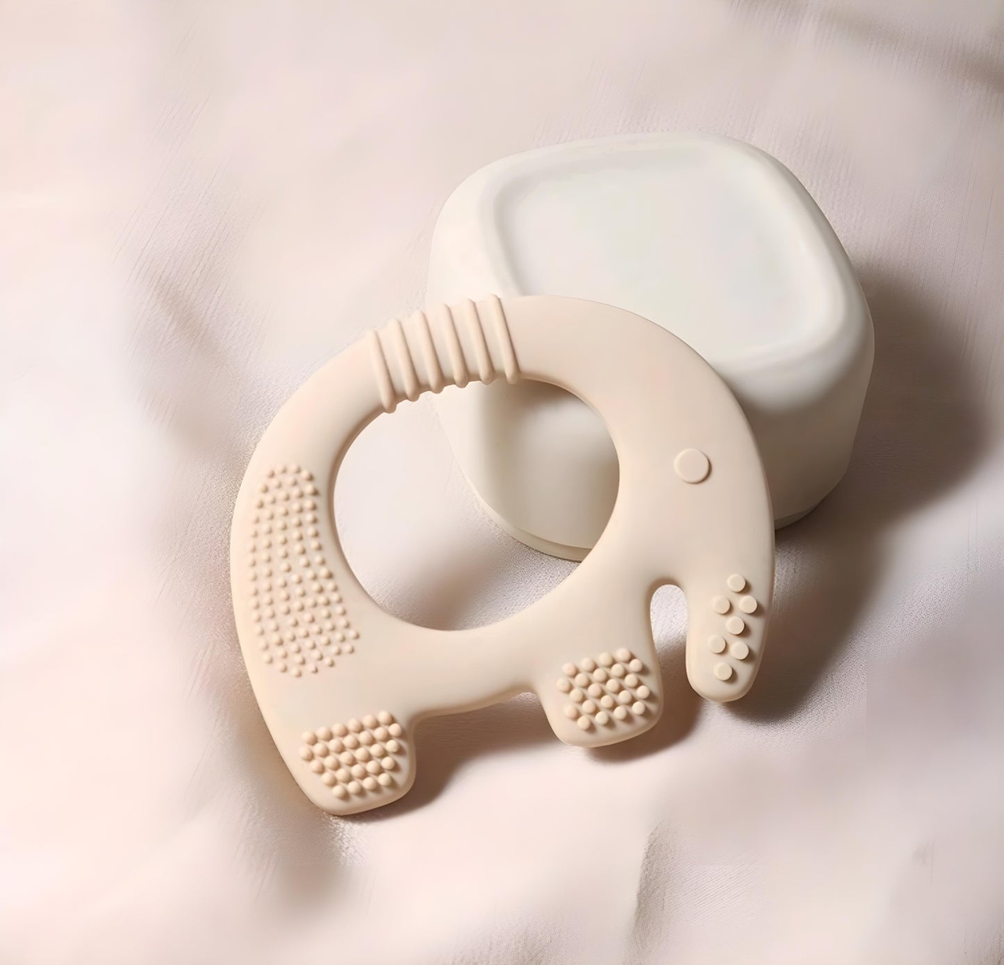 Silicone Ellie Teether - Beige